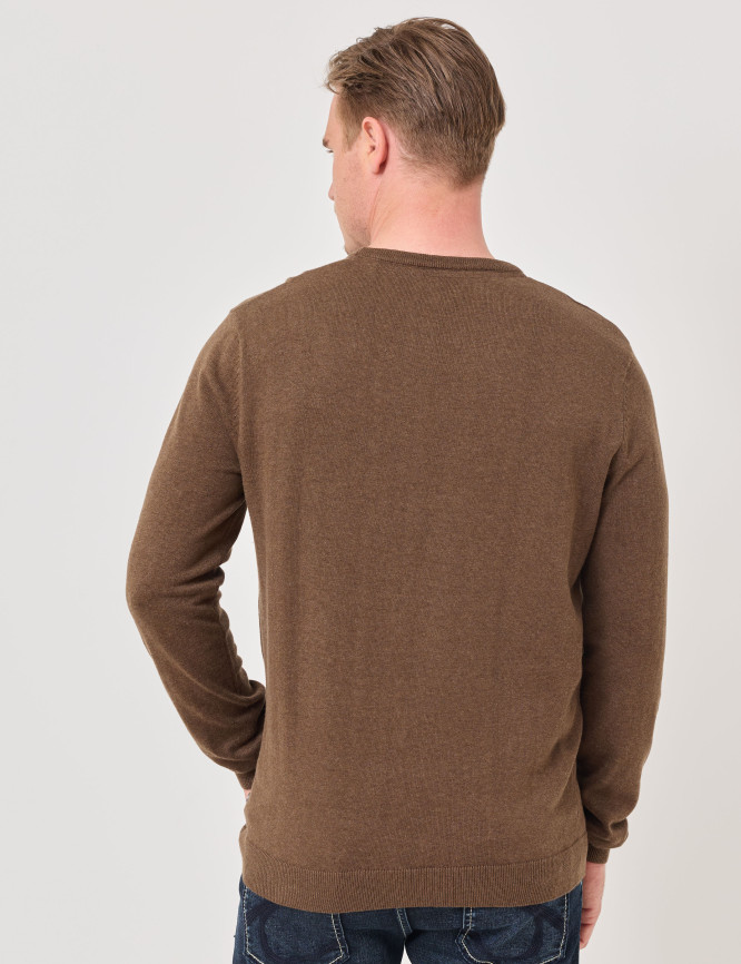 Model Back View