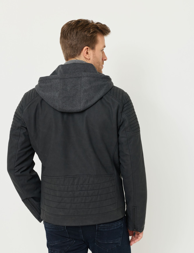 Model Back View