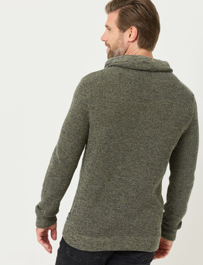 Model Back View