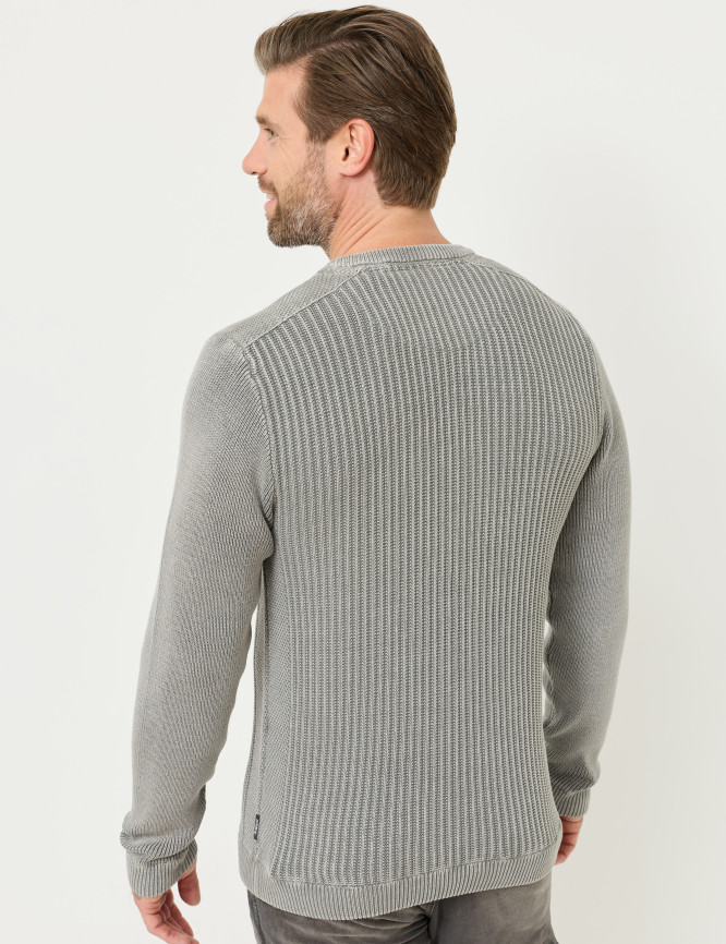 Model Back View