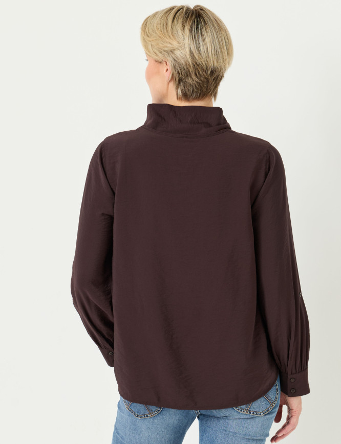 Model Back View